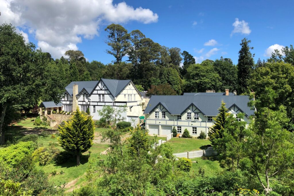 Reroofing the Hogsback Hotel