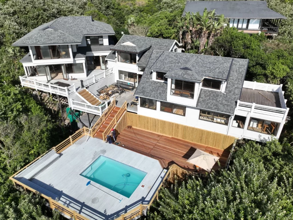This villa in Chintsa was re-roofed in asphalt shingles